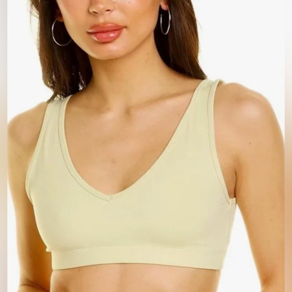 WEWOREWHAT, V-Neck Bra Top